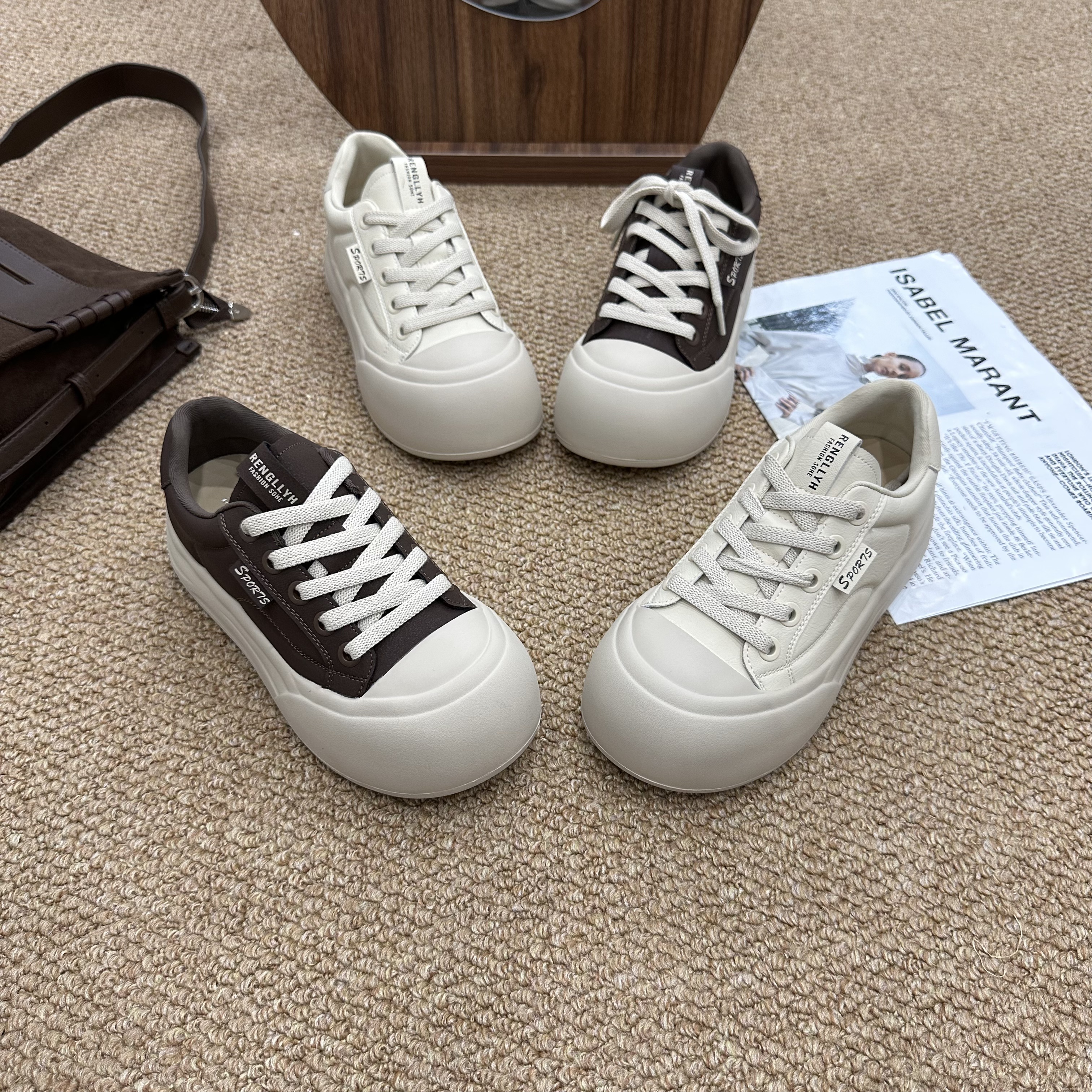 真皮面包鞋2025秋季新品复古增高软底软面娃娃头休闲百搭小白鞋女