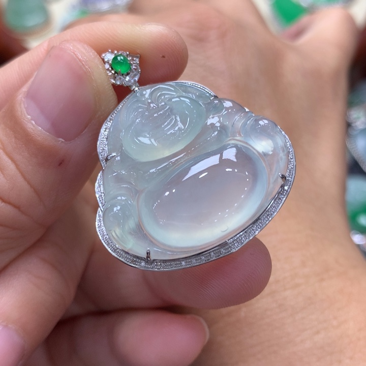 翡翠吊坠(不含链)18K金镶嵌