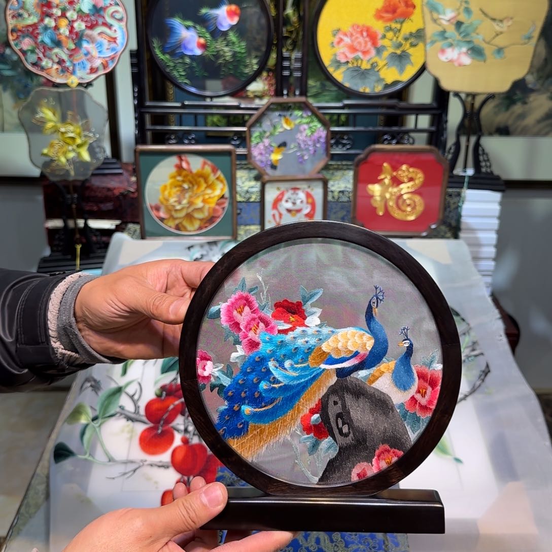 刺绣刺绣工艺精湛