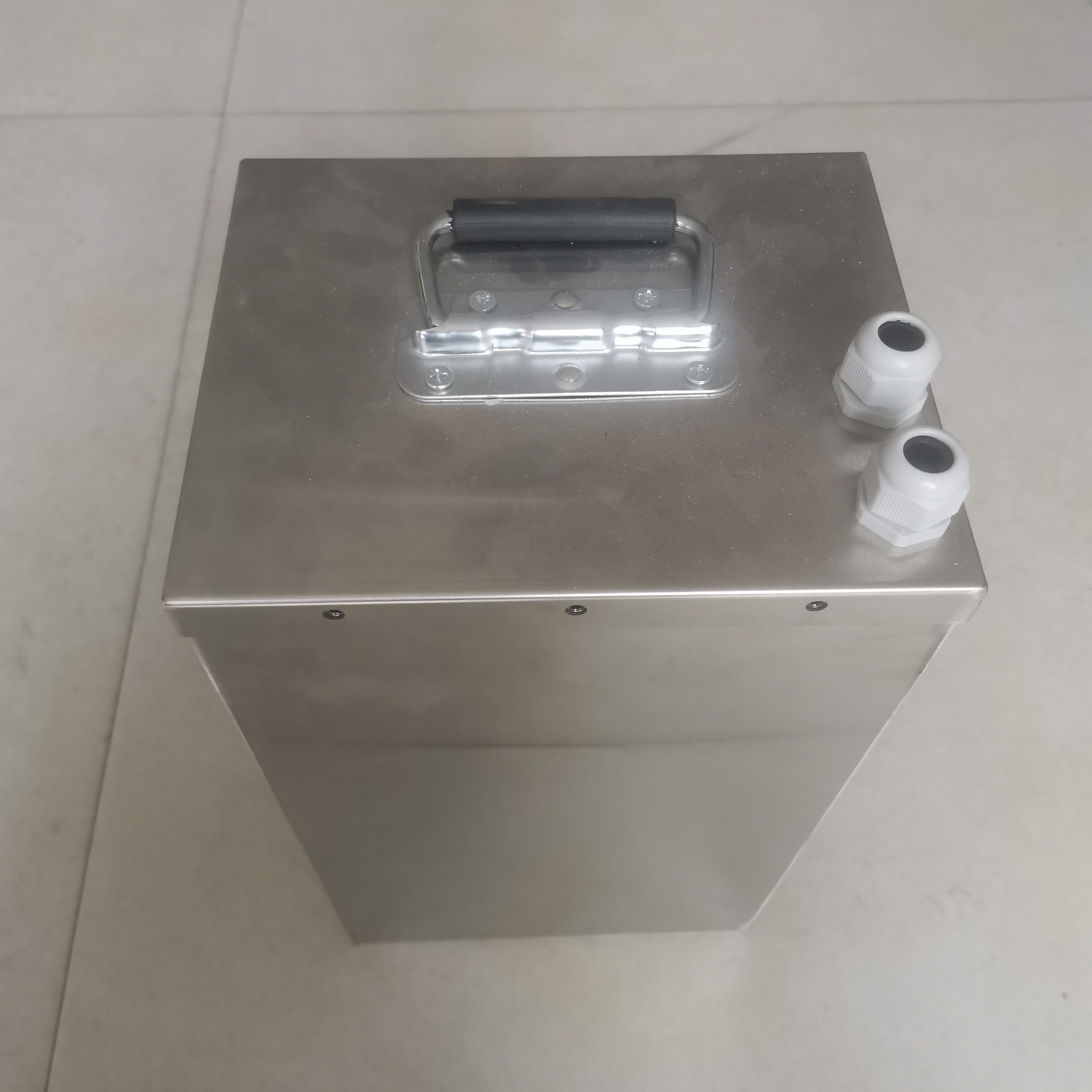 锂电池 60V （30AH 60AH 90AH 150AH）72V150ah  。长宽高需要了解