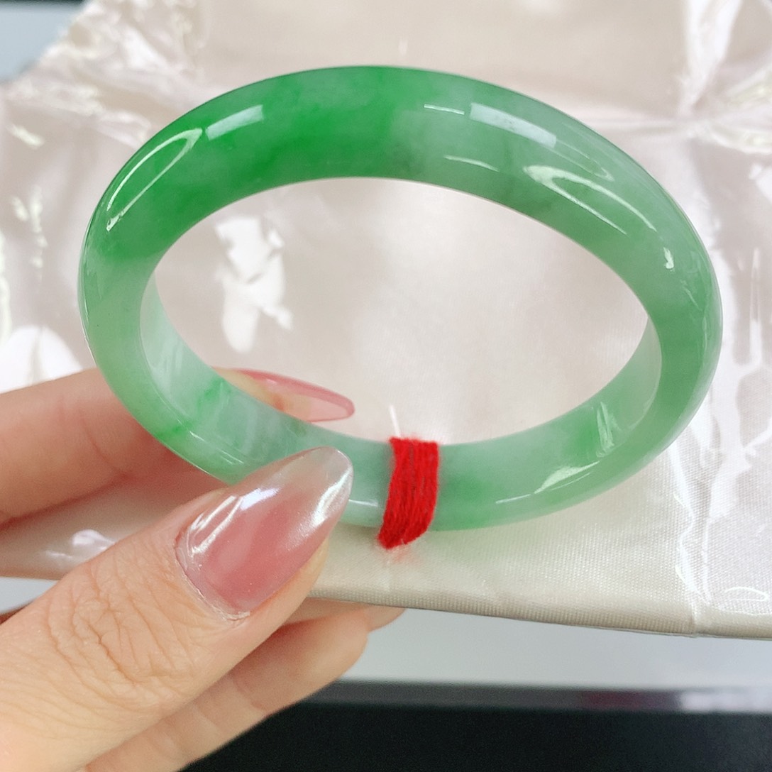 翡翠未镶嵌手镯316翡翠