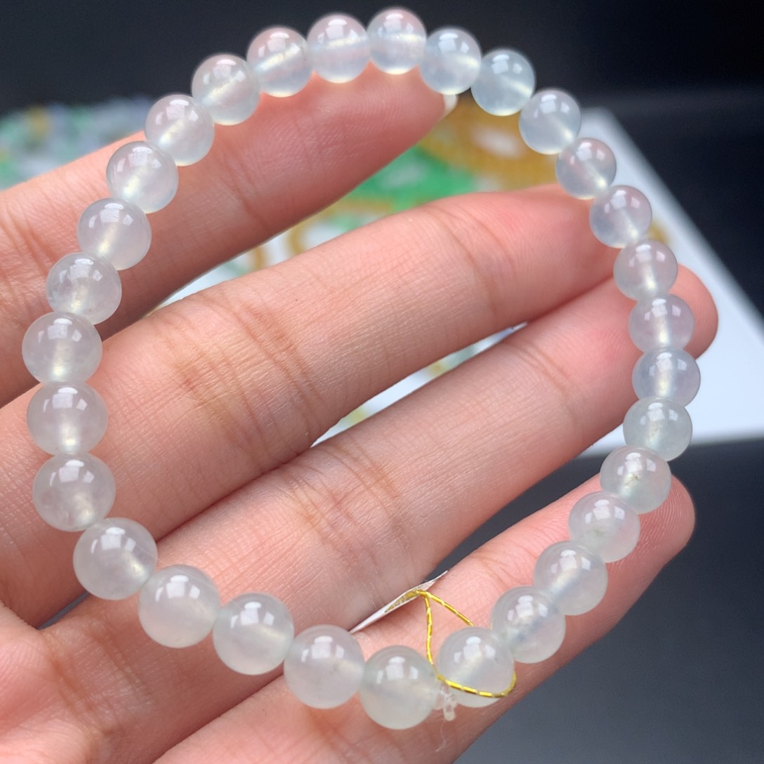 翡翠手链未镶嵌卡