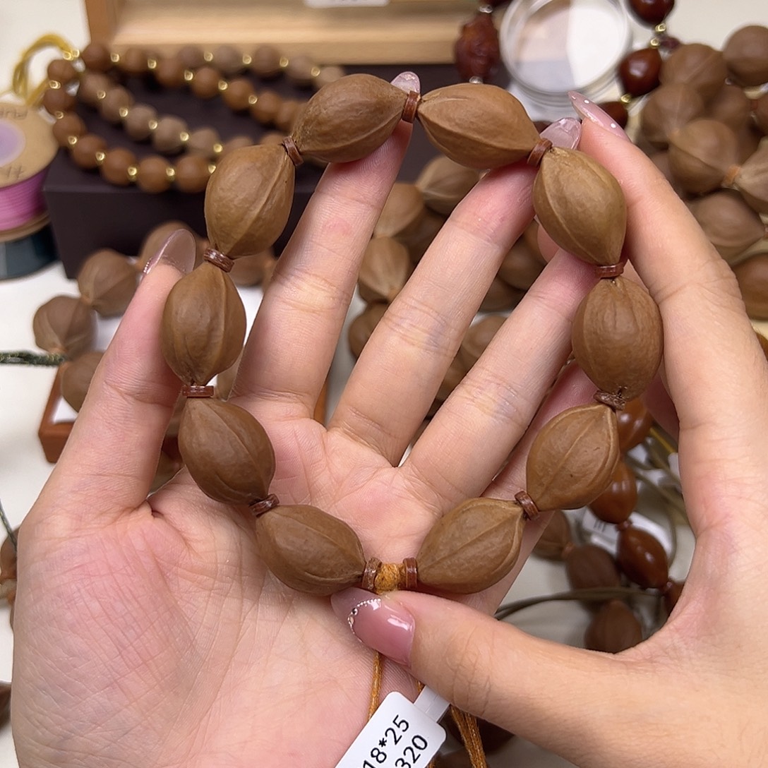 小***）橄榄核手串/手链三花18.25