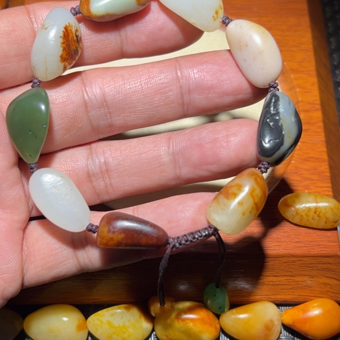 和田玉未镶嵌手链