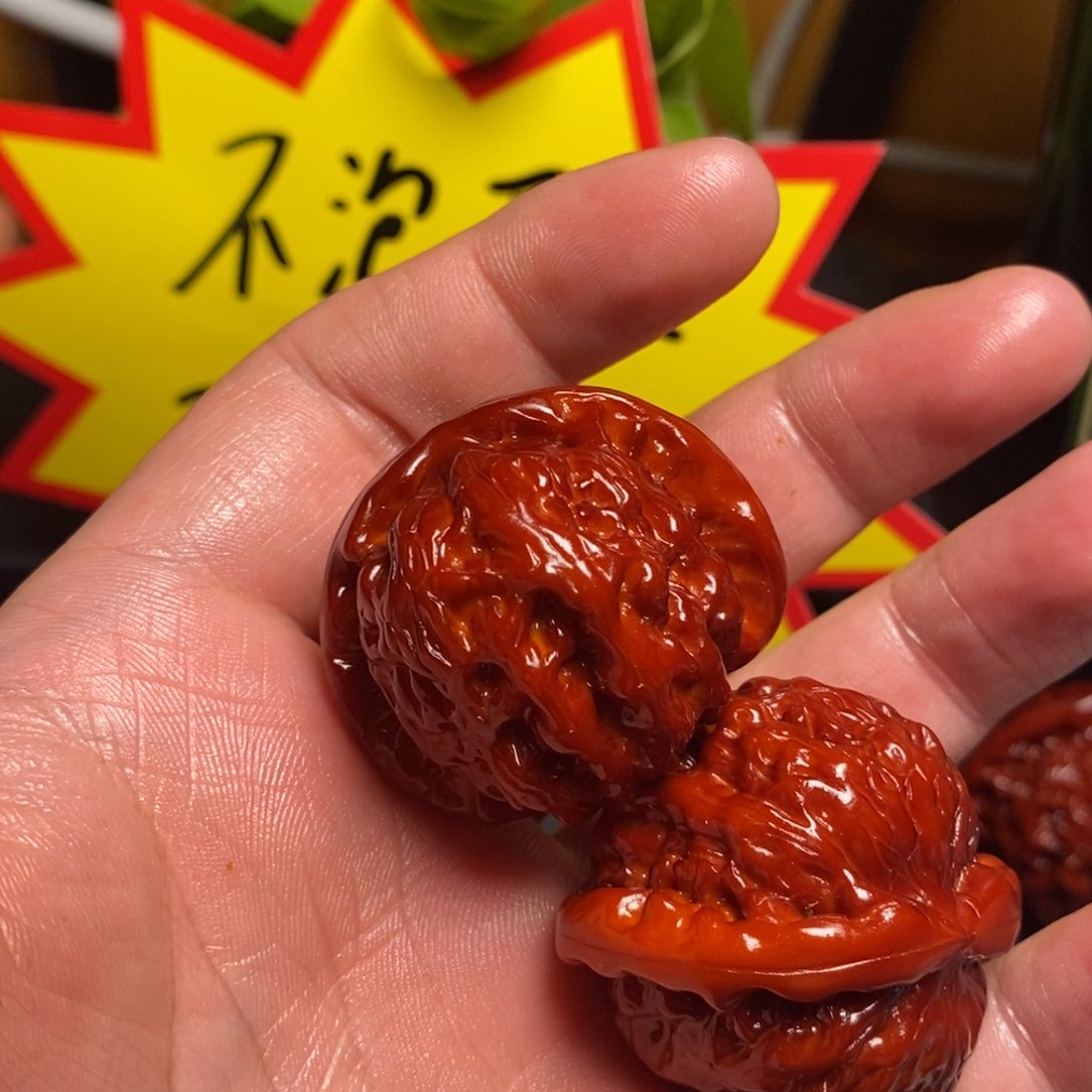 文玩核桃吊坠白*龙38白狮子