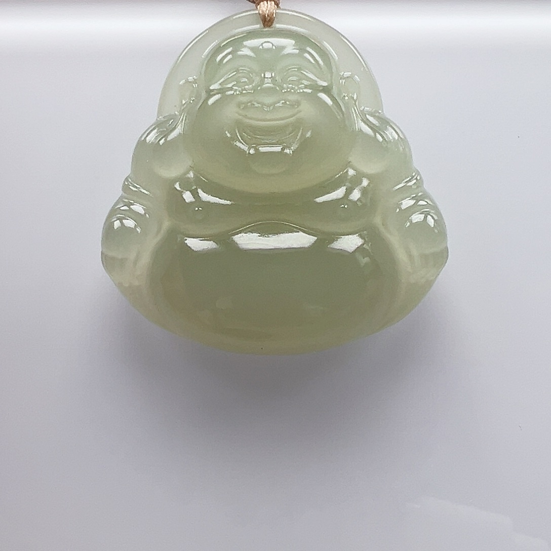 和田玉未镶嵌颈饰锦**贝