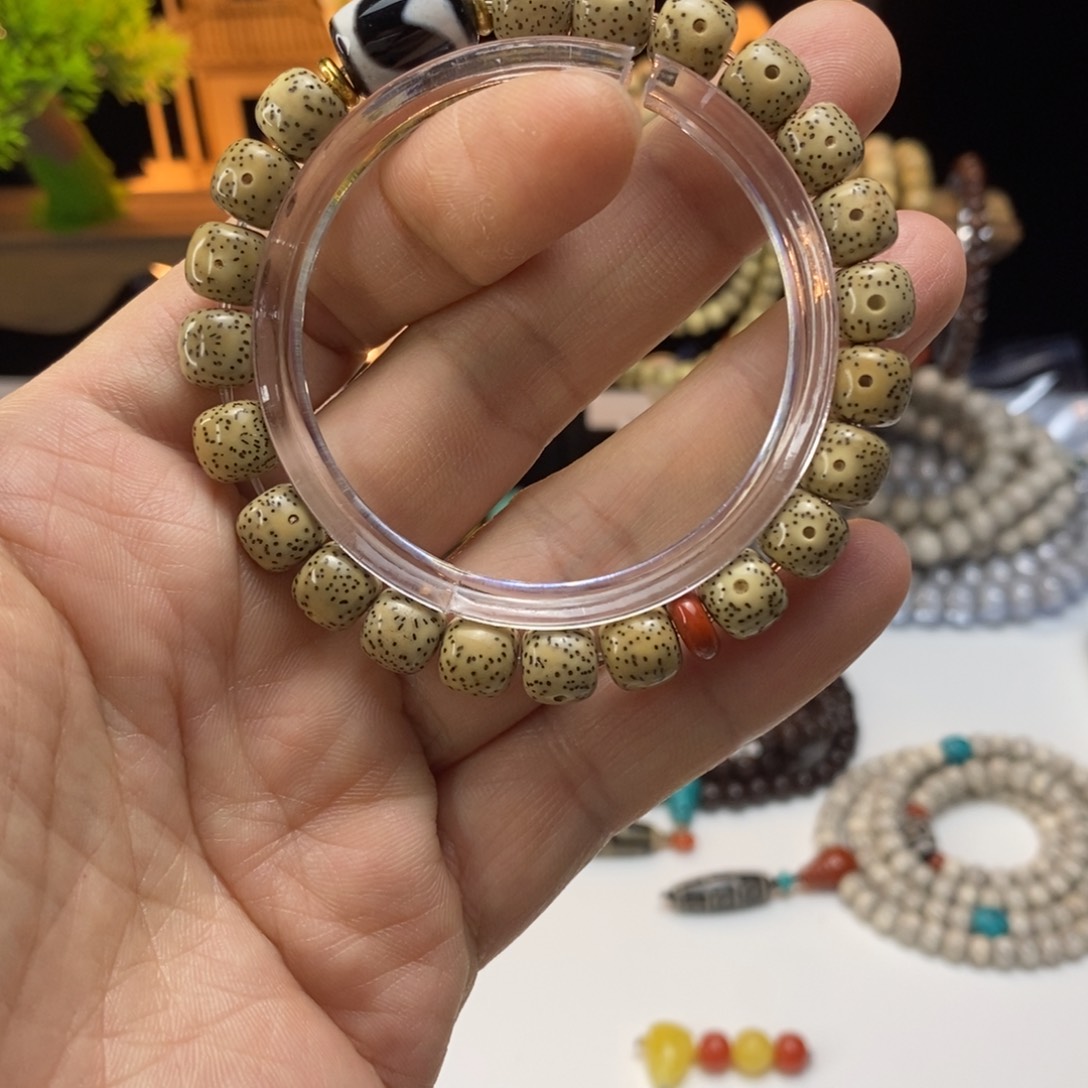 星月菩提吊坠菩提