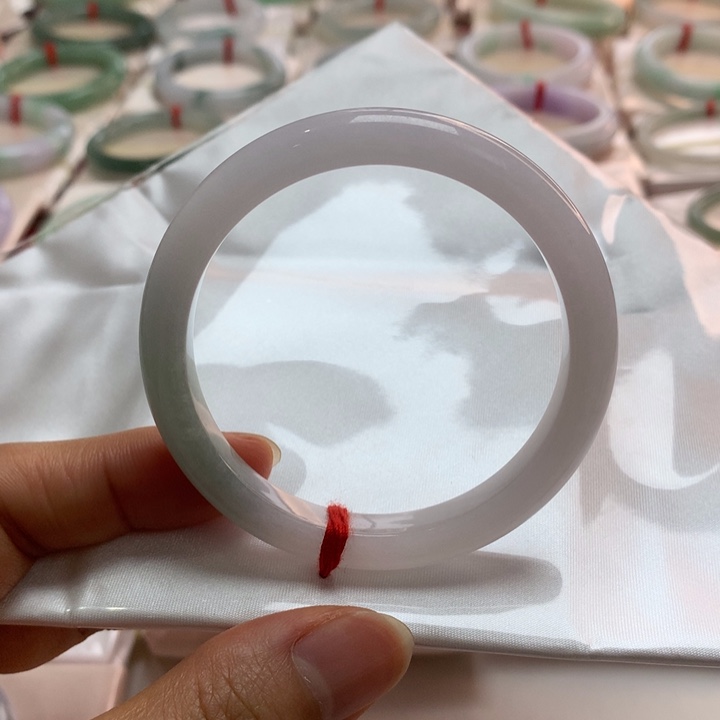 翡翠未镶嵌手镯白月光带色54