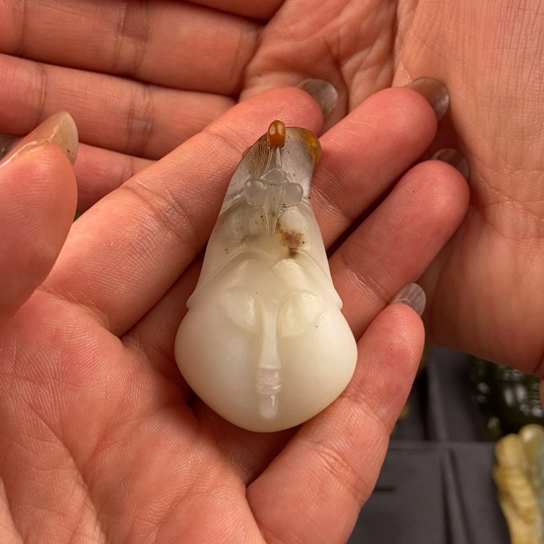 蛇纹石玉挂件未镶嵌荣****售