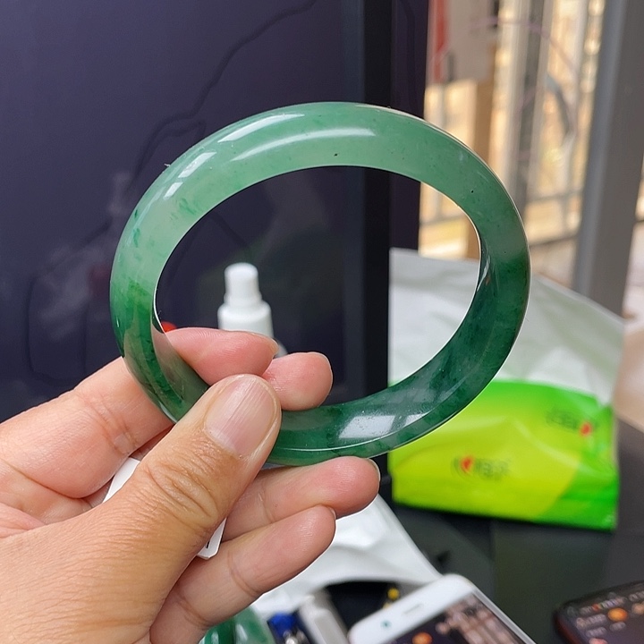 石英质玉手镯未镶嵌小***兔瑶64