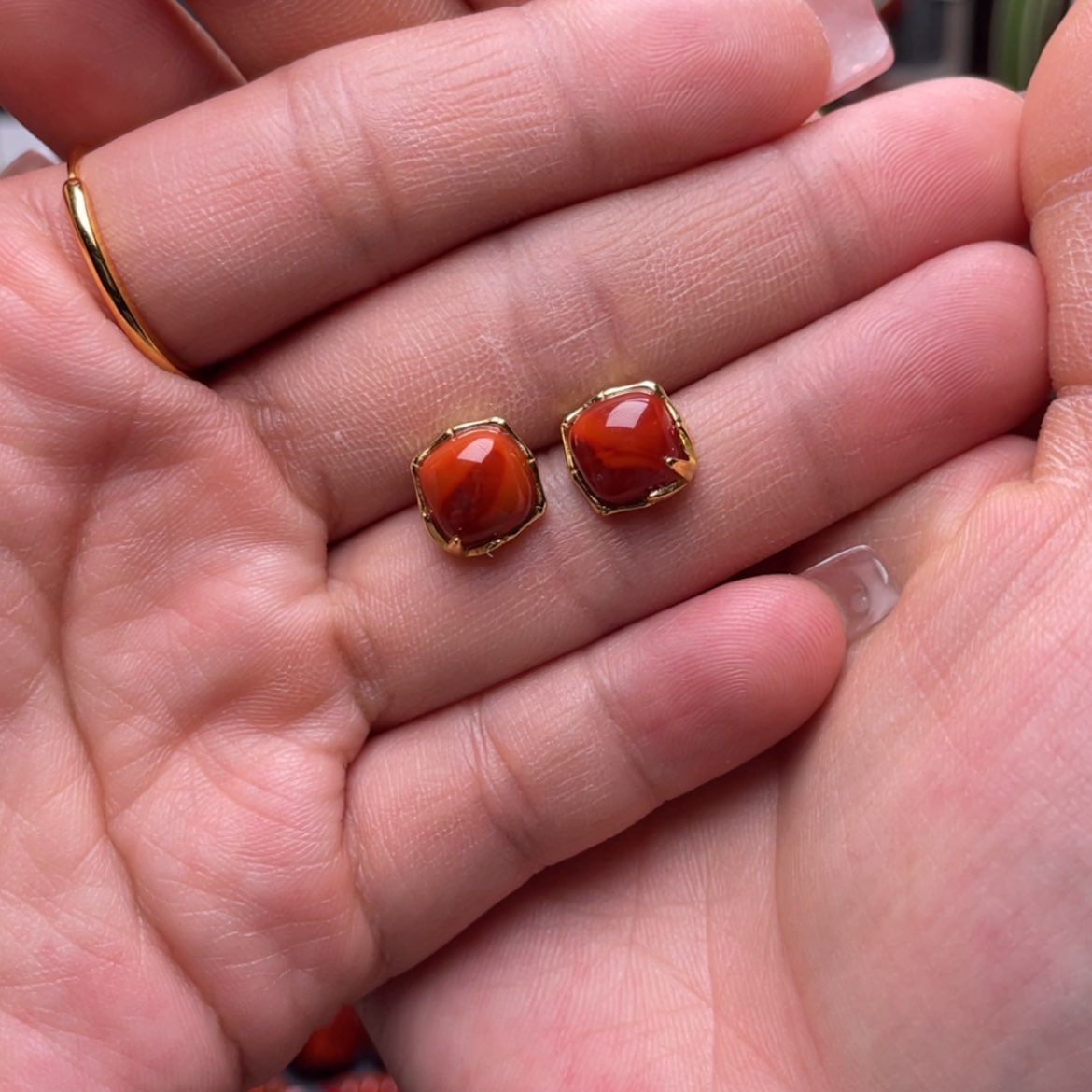 【闪购商品】南红玛瑙耳钉银S925镶嵌细*