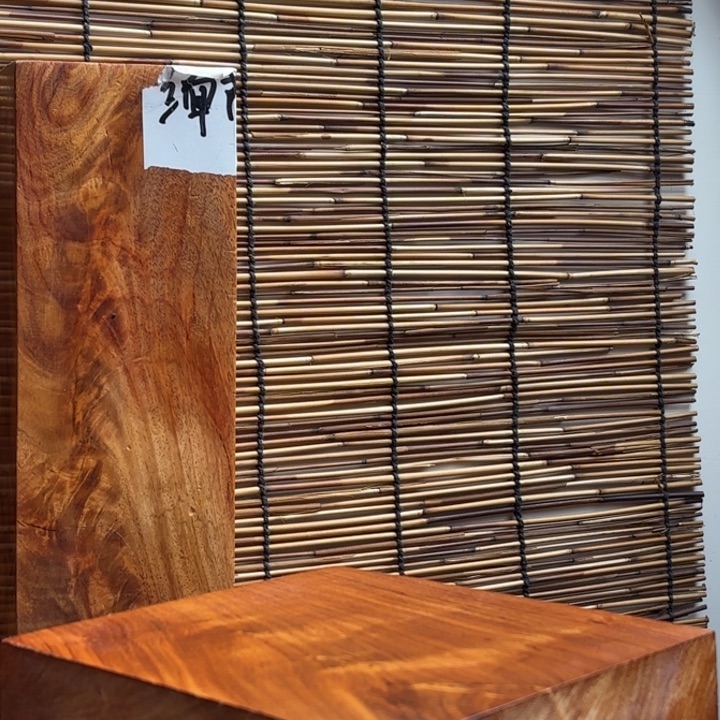 庸***扰大叶紫檀（黑酸枝木类）