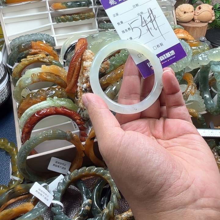 未镶嵌蛇纹石玉手镯