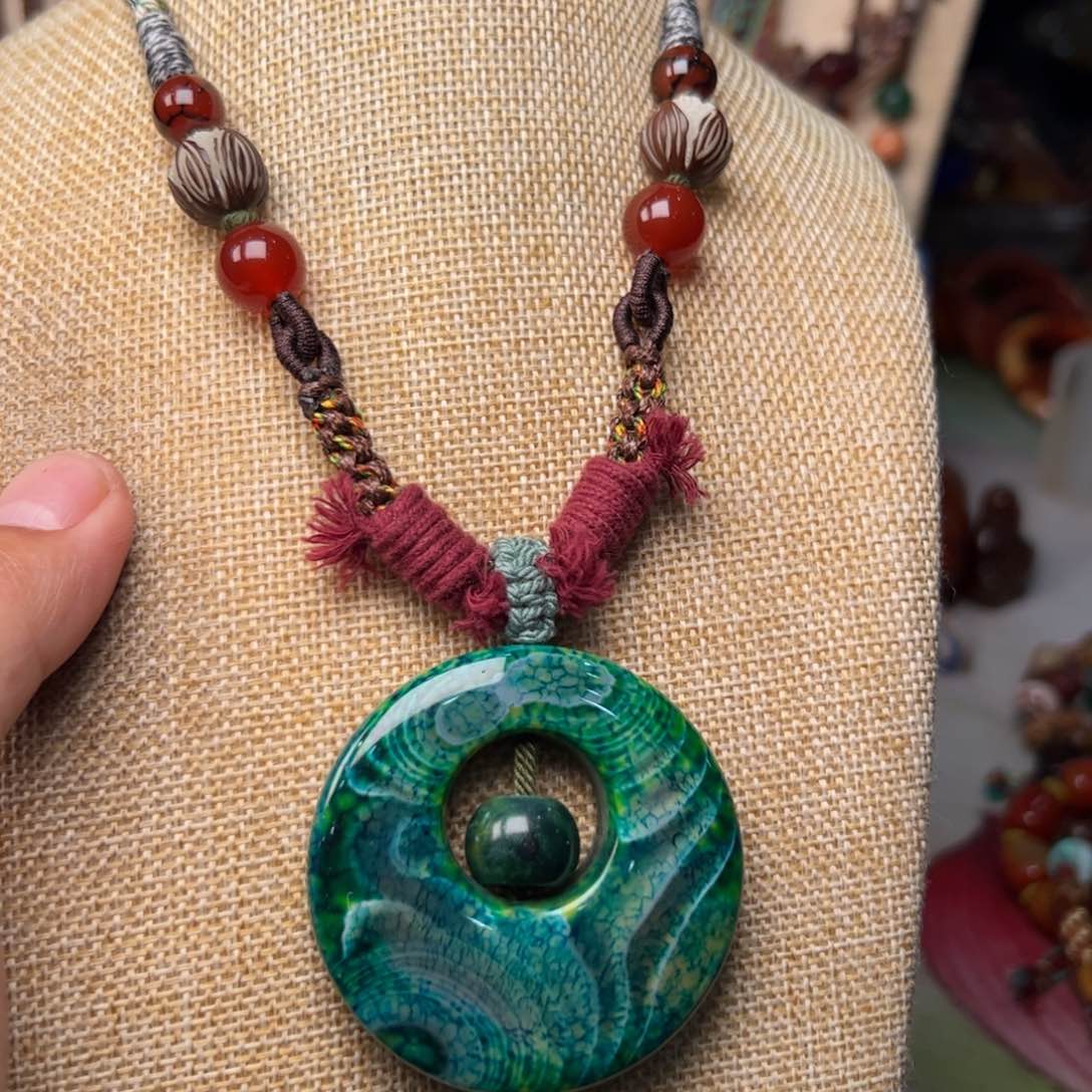 玛瑙/玉髓颈饰未镶嵌