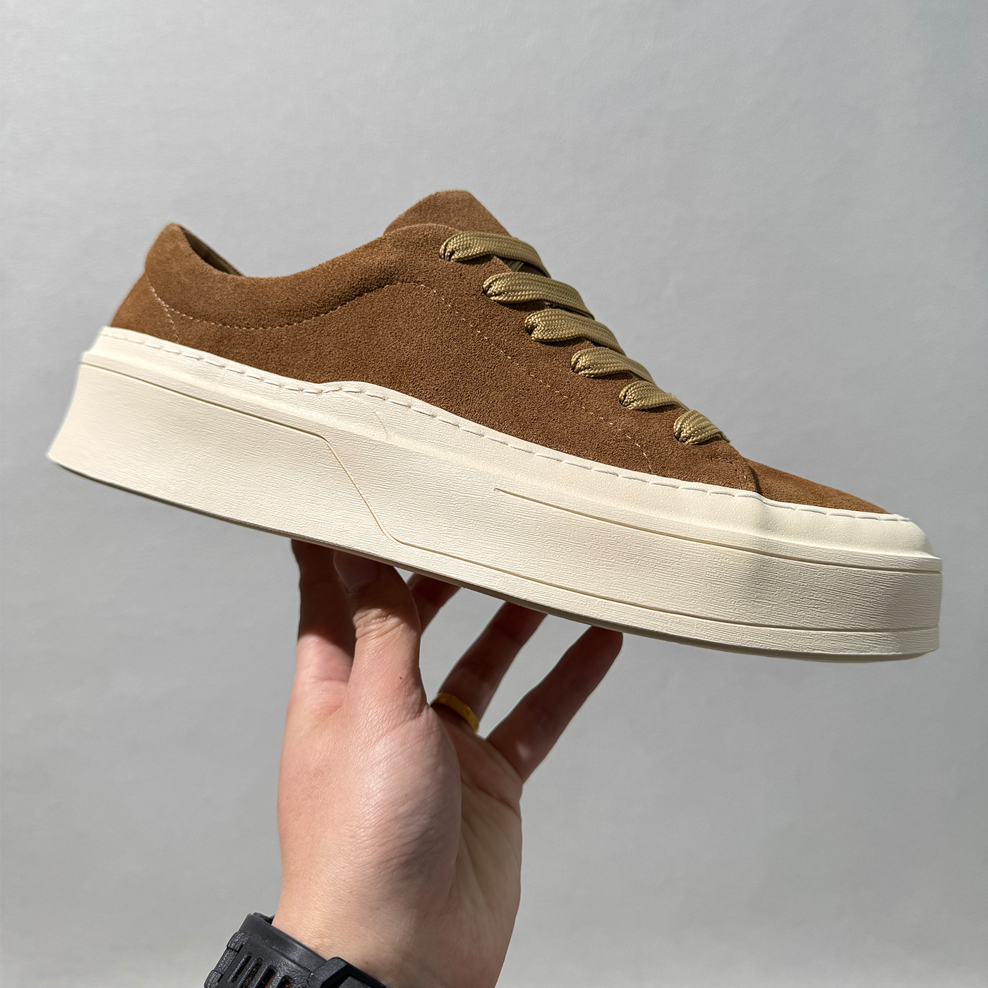 日系新款复古厚底板鞋男棕色磨砂皮休闲板鞋百搭增高轻质低帮鞋男