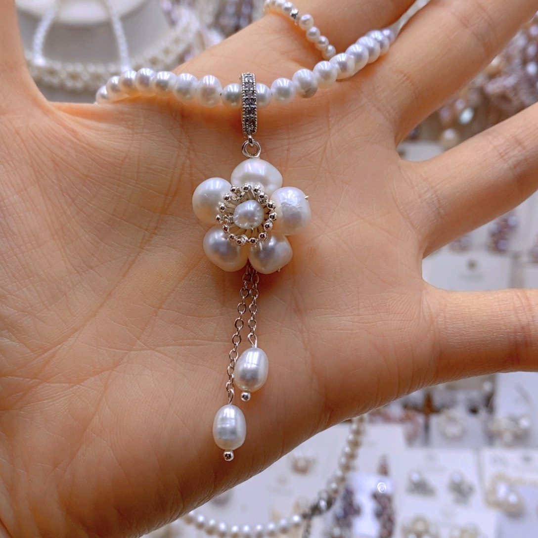 银S925镶嵌耳饰淡水珍珠