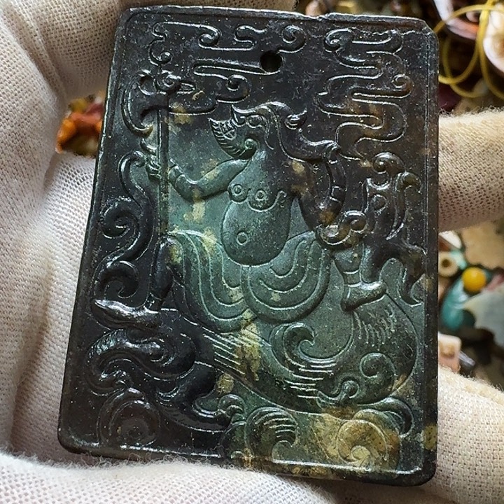 和田玉未镶嵌挂件