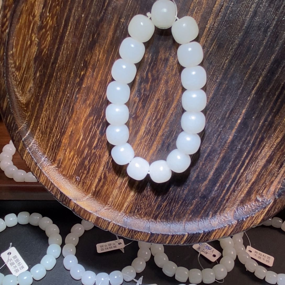 未镶嵌和田玉手链13老型微瑕