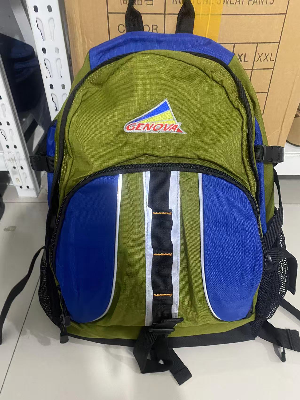户外 登山包 书包