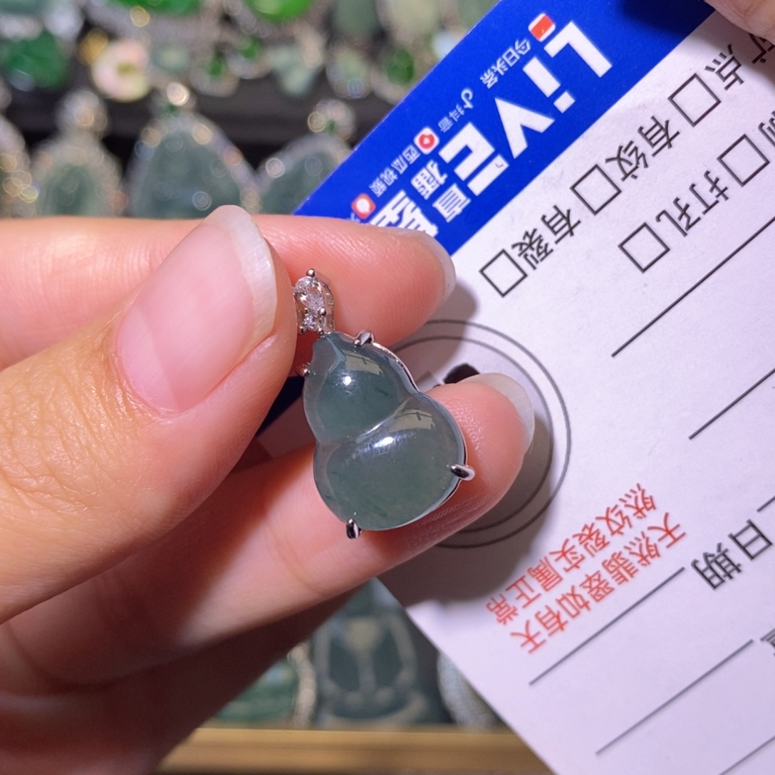 翡翠未镶嵌颈饰天然