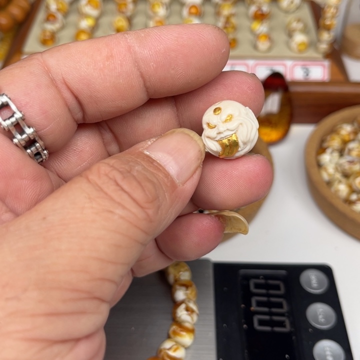 琥珀裸石未镶嵌?****?13号