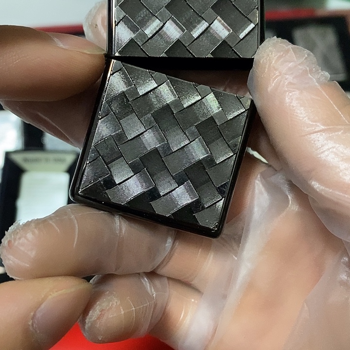 张***三煤油打火机单外壳不含内胆默认微瑕 