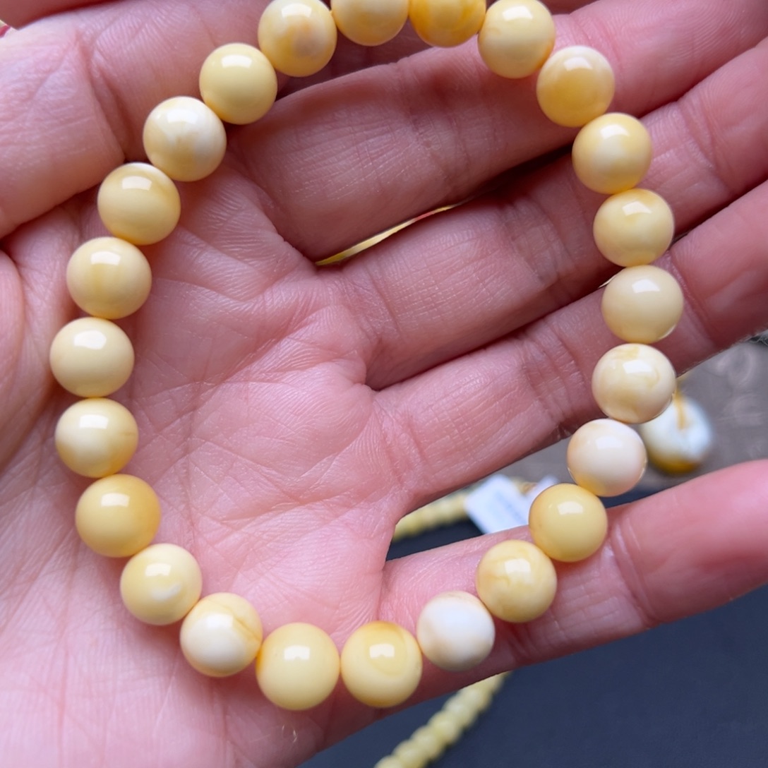 琥珀裸石未镶嵌琥珀裸石未镶嵌215