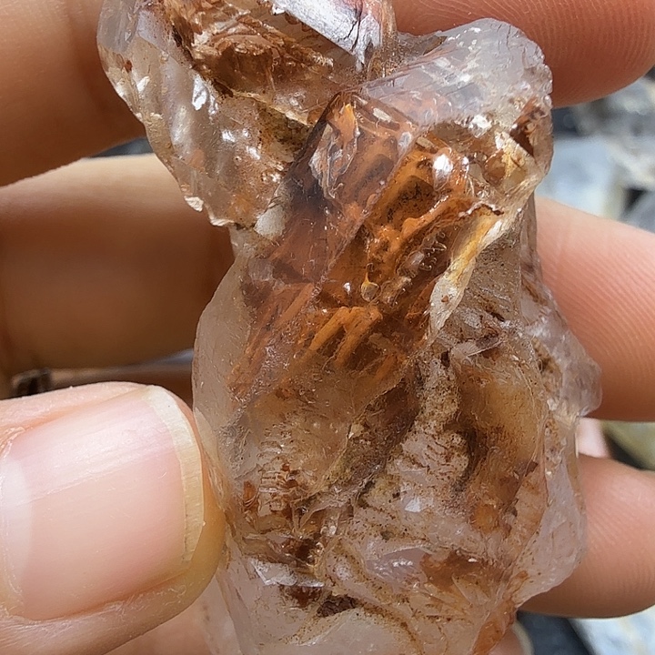 石材红泥骸骨水晶