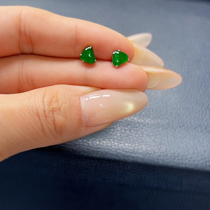 颈饰18K金镶嵌翡翠翡翠