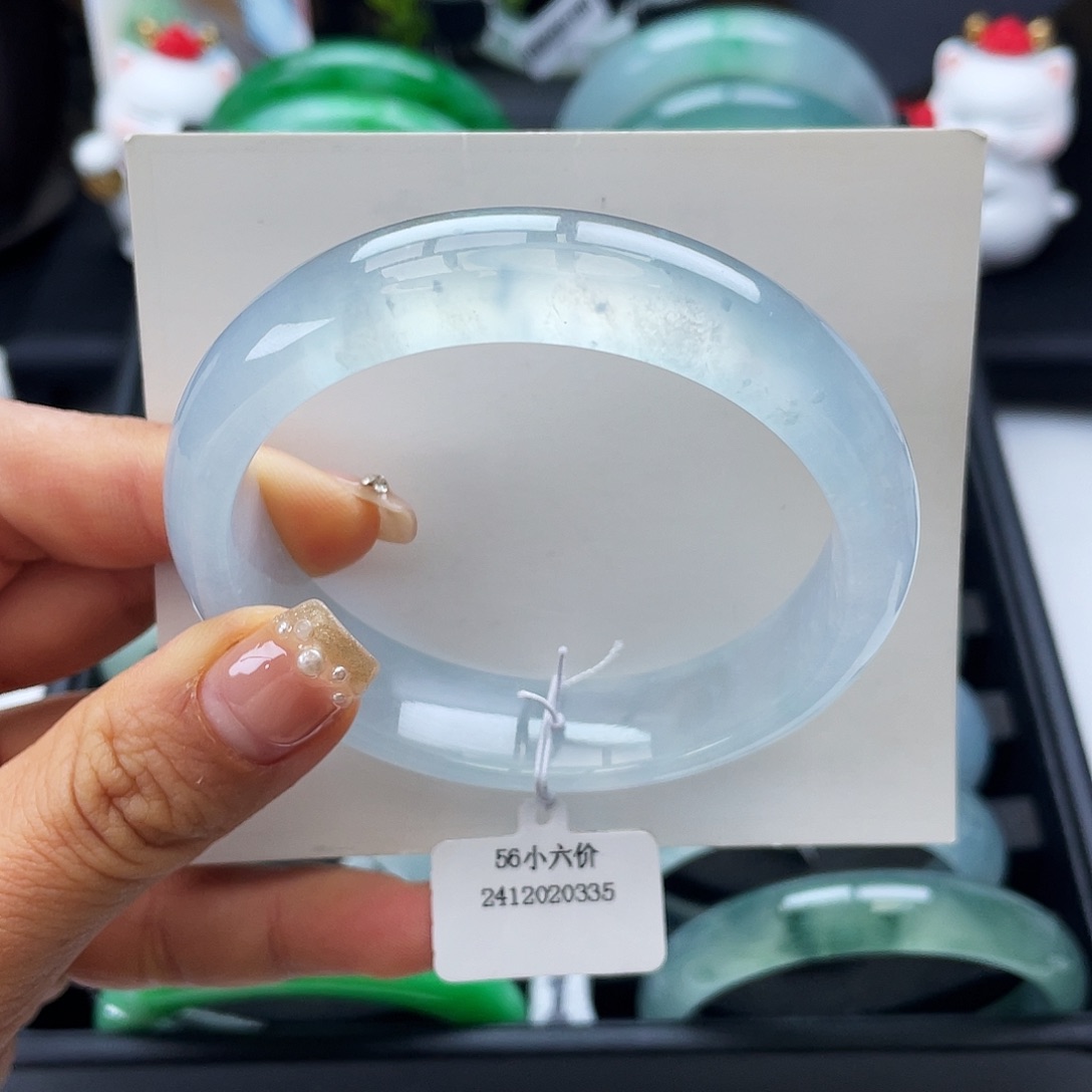 翡翠未镶嵌手镯56冰蓝正圈