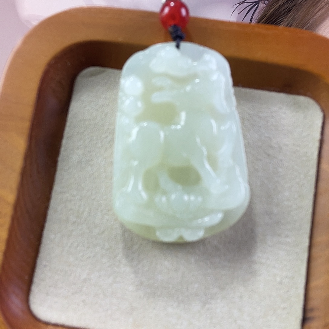 蛇纹石玉未镶嵌吊坠(赠链)