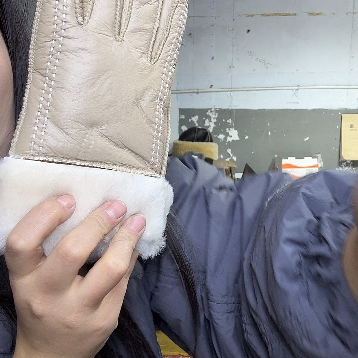 纯棉卡其白线五指