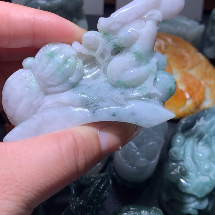 翡翠未镶嵌颈饰保真天然A货翡翠