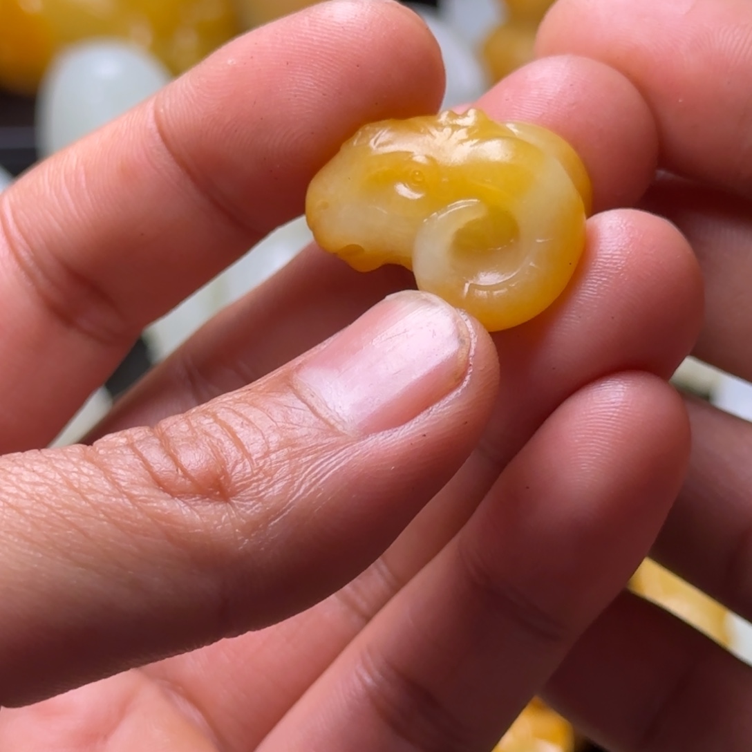 我***你和田玉未镶嵌吊坠(不含链)