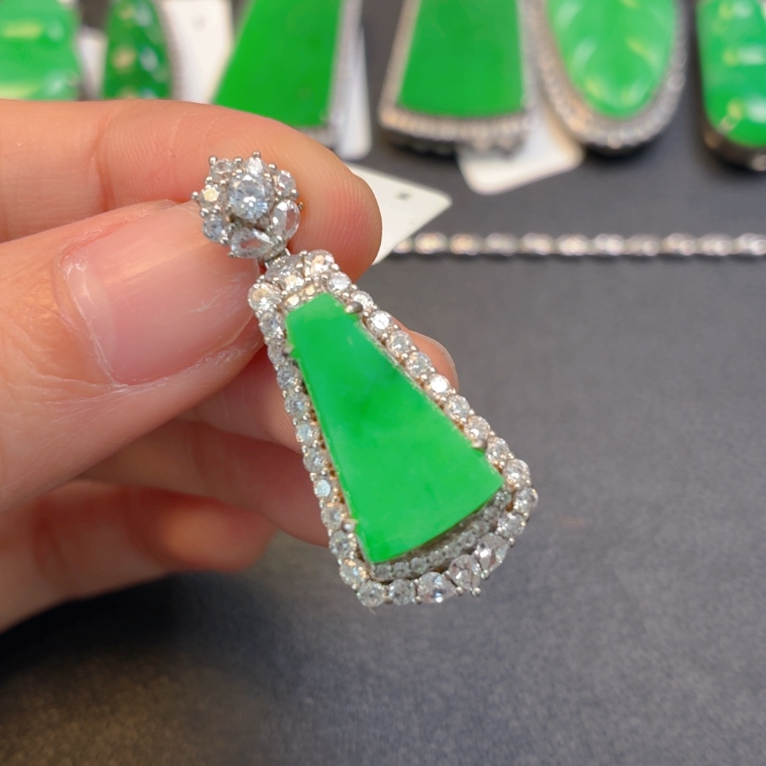 翡翠银S925镶嵌颈饰