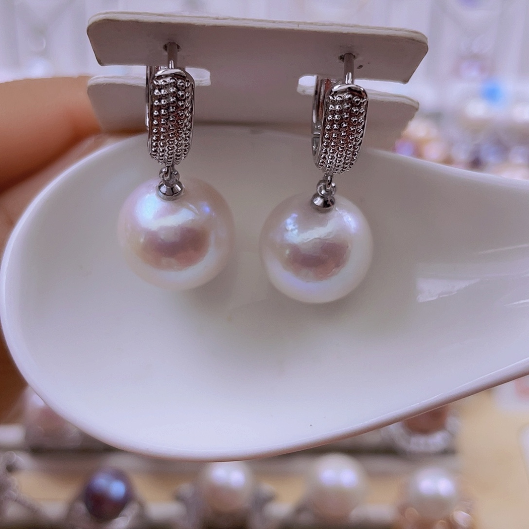 淡水珍珠耳饰未镶嵌