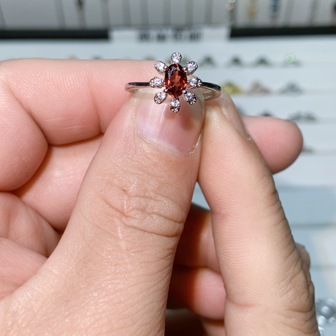 绿水晶戒指银S925镶嵌