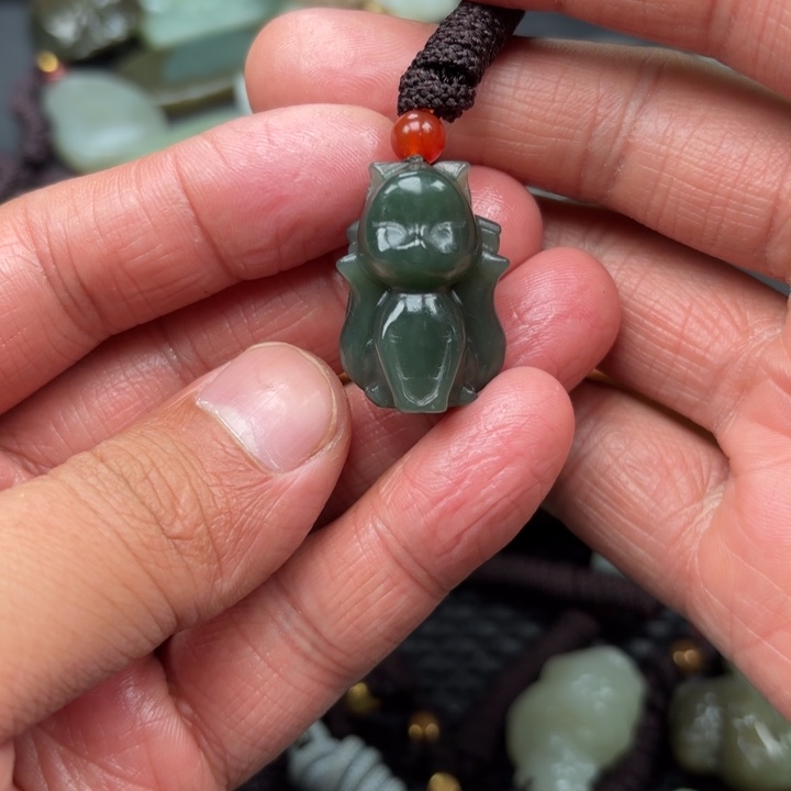 和田玉吊坠未镶嵌