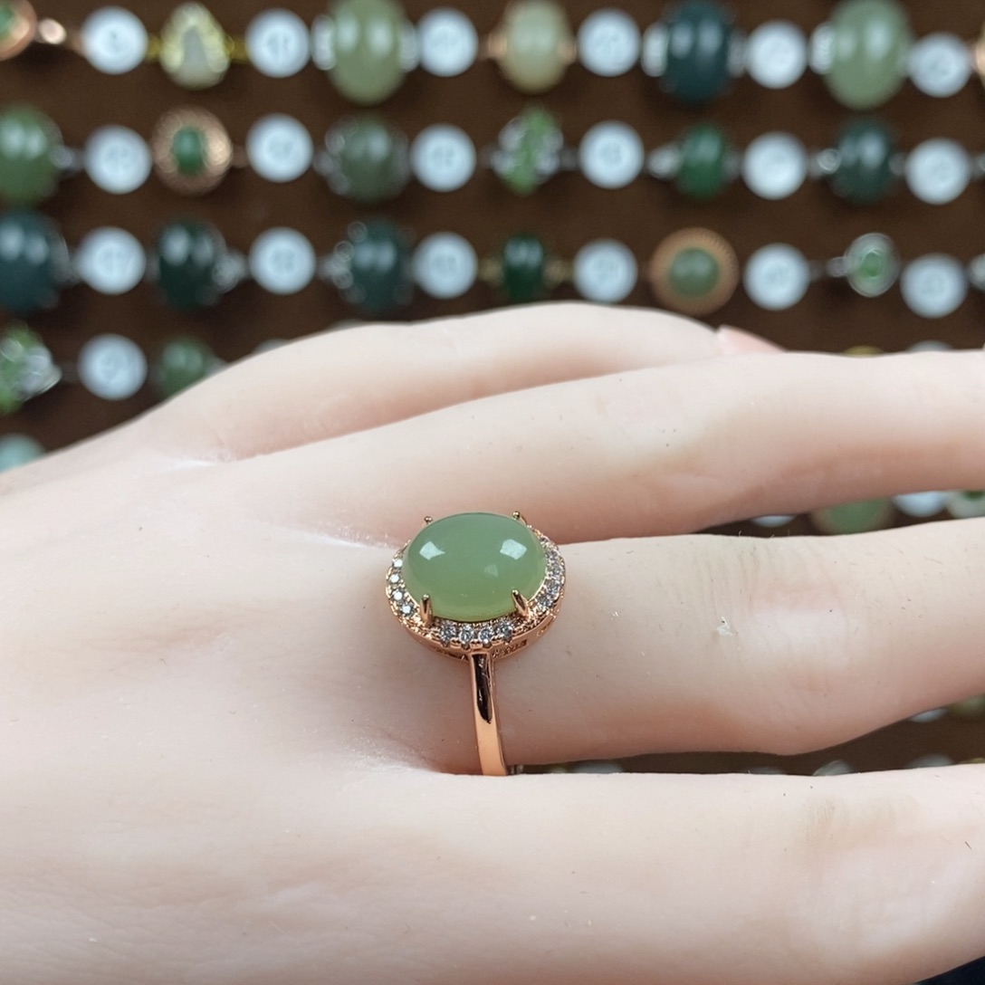 和田玉（碧玉）戒指合金