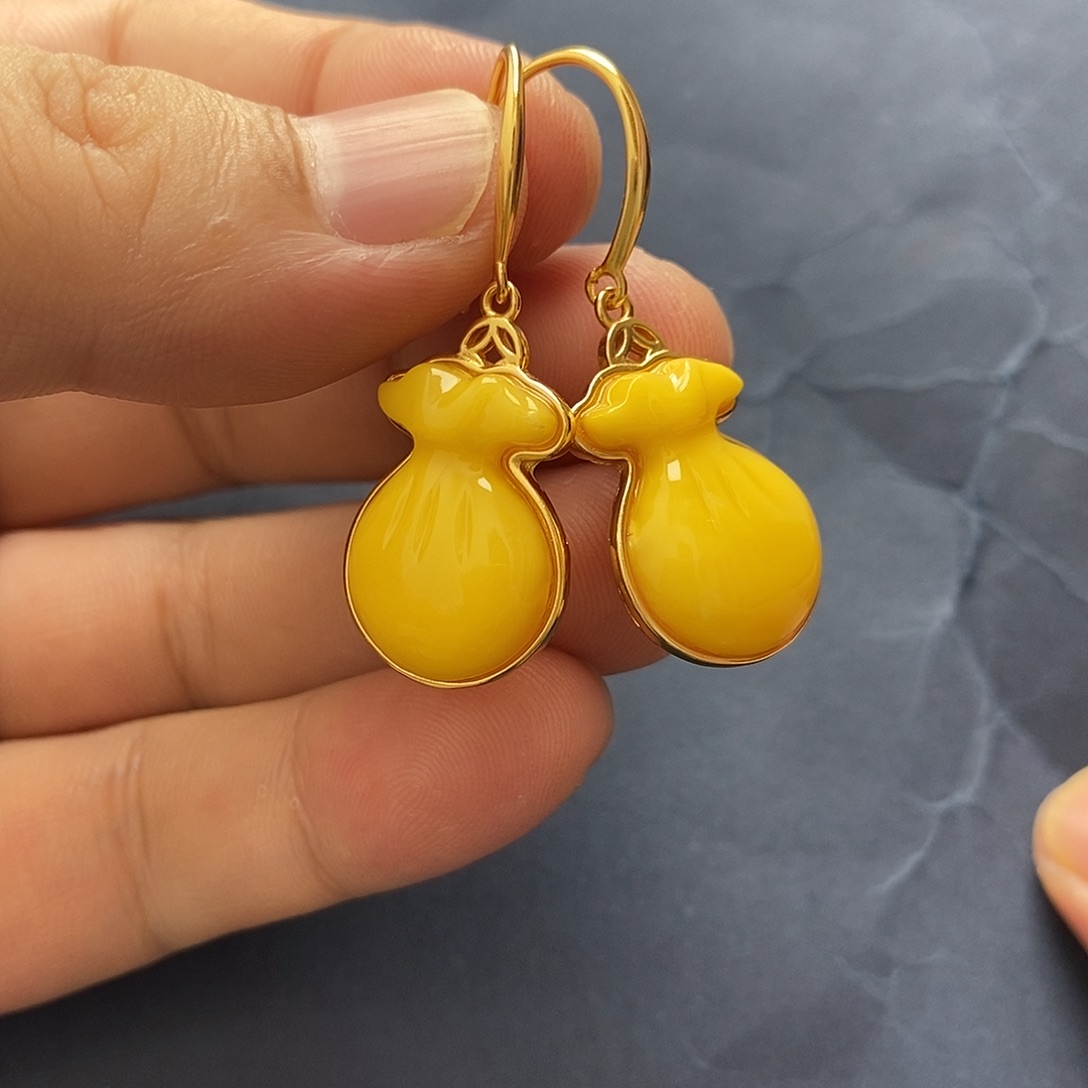 琥珀未镶嵌裸石耳坠