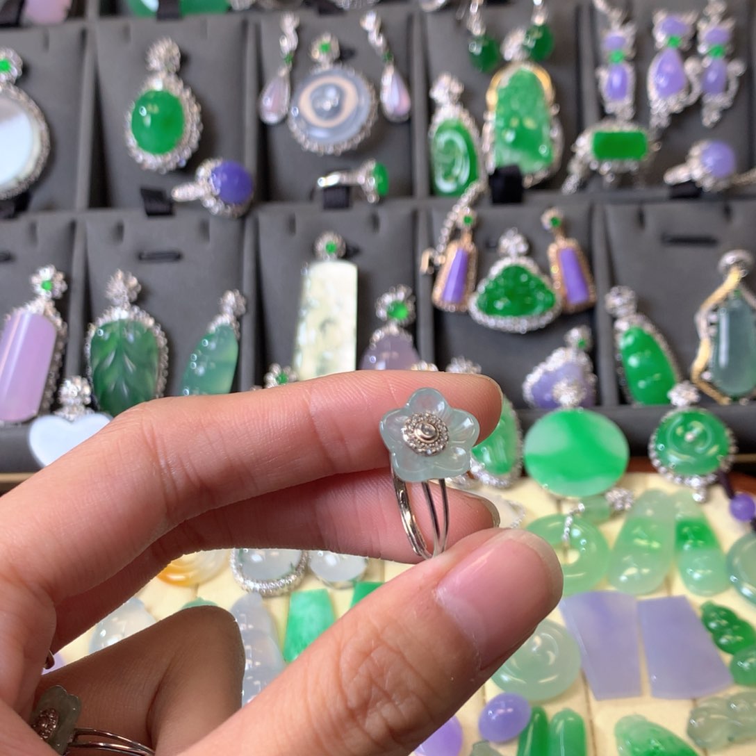 翡翠戒指银S925镶嵌戒指