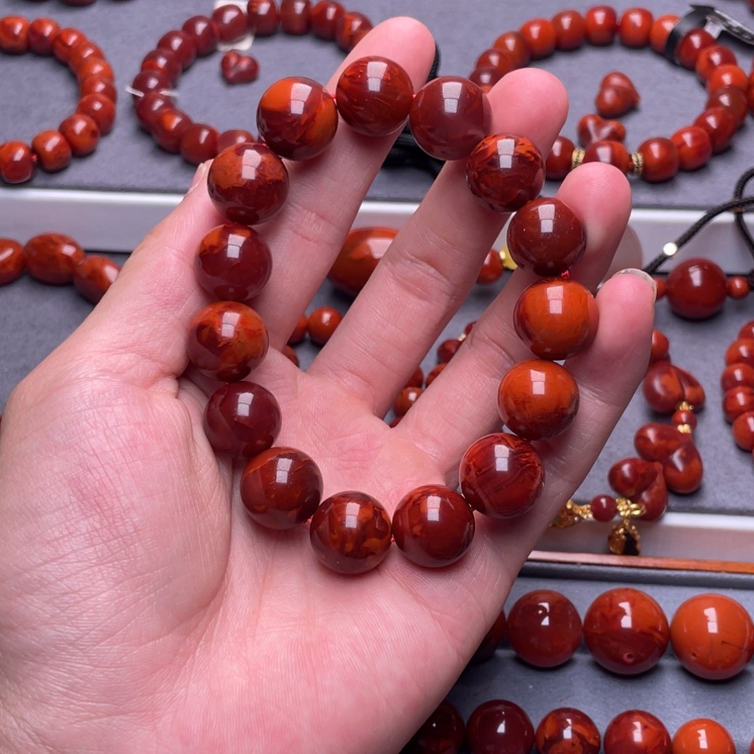 南红玛瑙其他未镶嵌14mm瓦西牛血红火焰纹手串