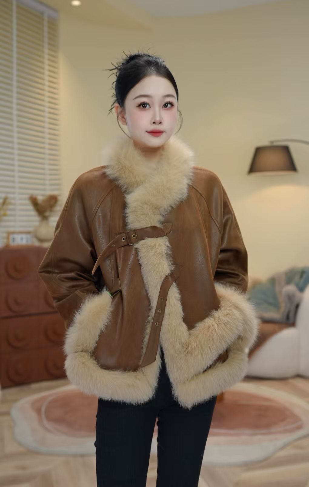 烫金麂皮绒2025新款时尚常规千金风长袖保暖加厚上衣破破-113