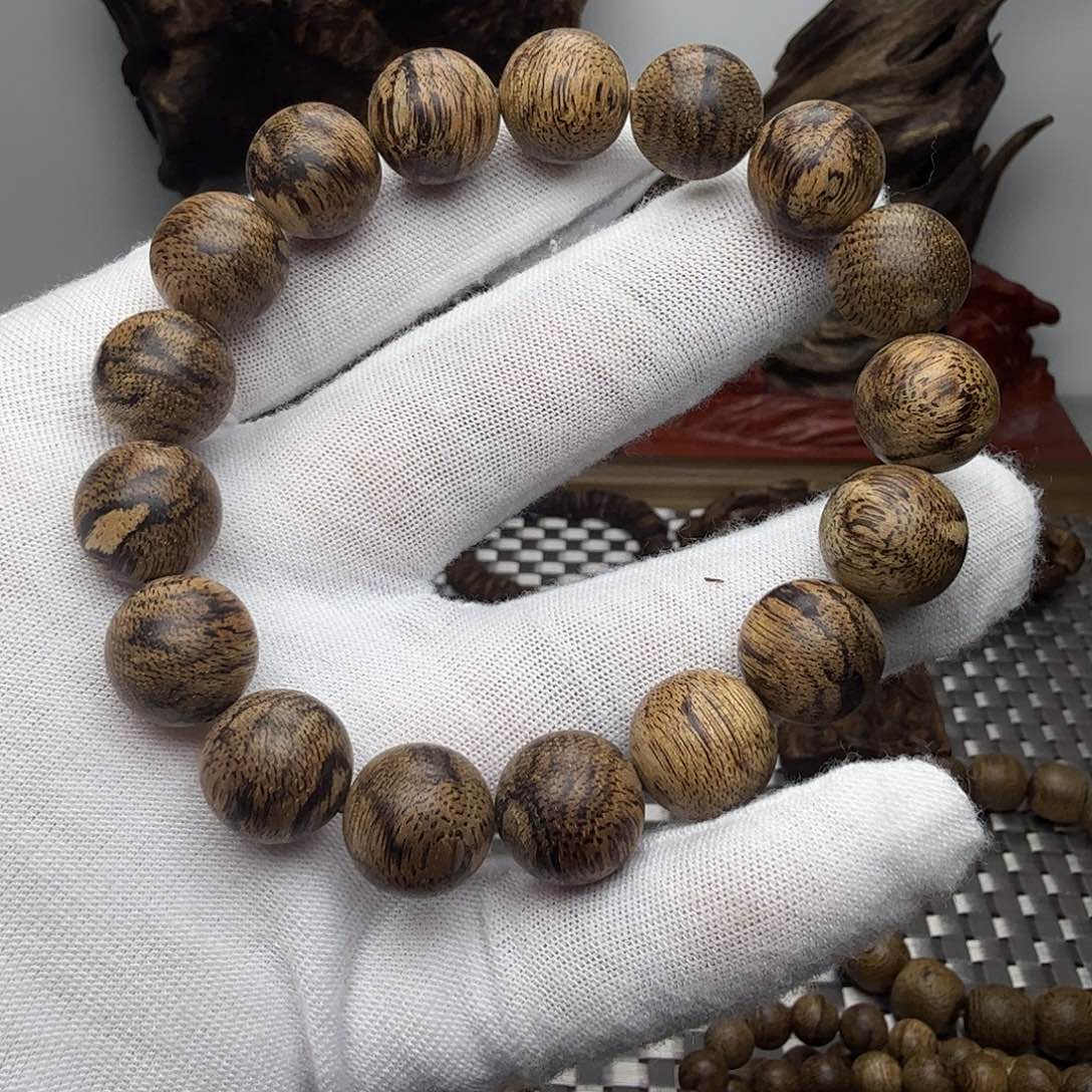 沉香碎屑沉香菩萨奇