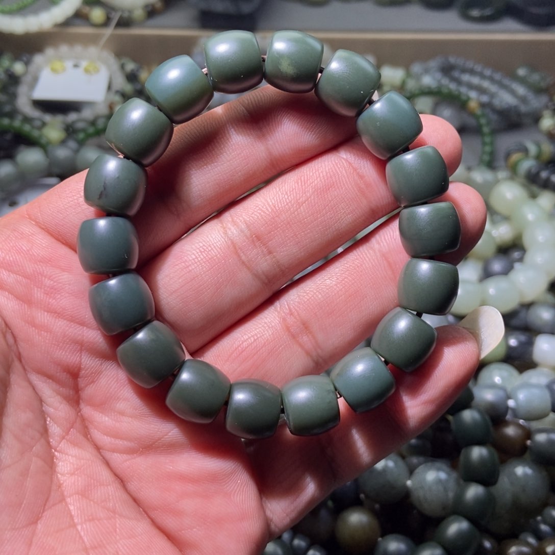 和田玉手链未镶嵌