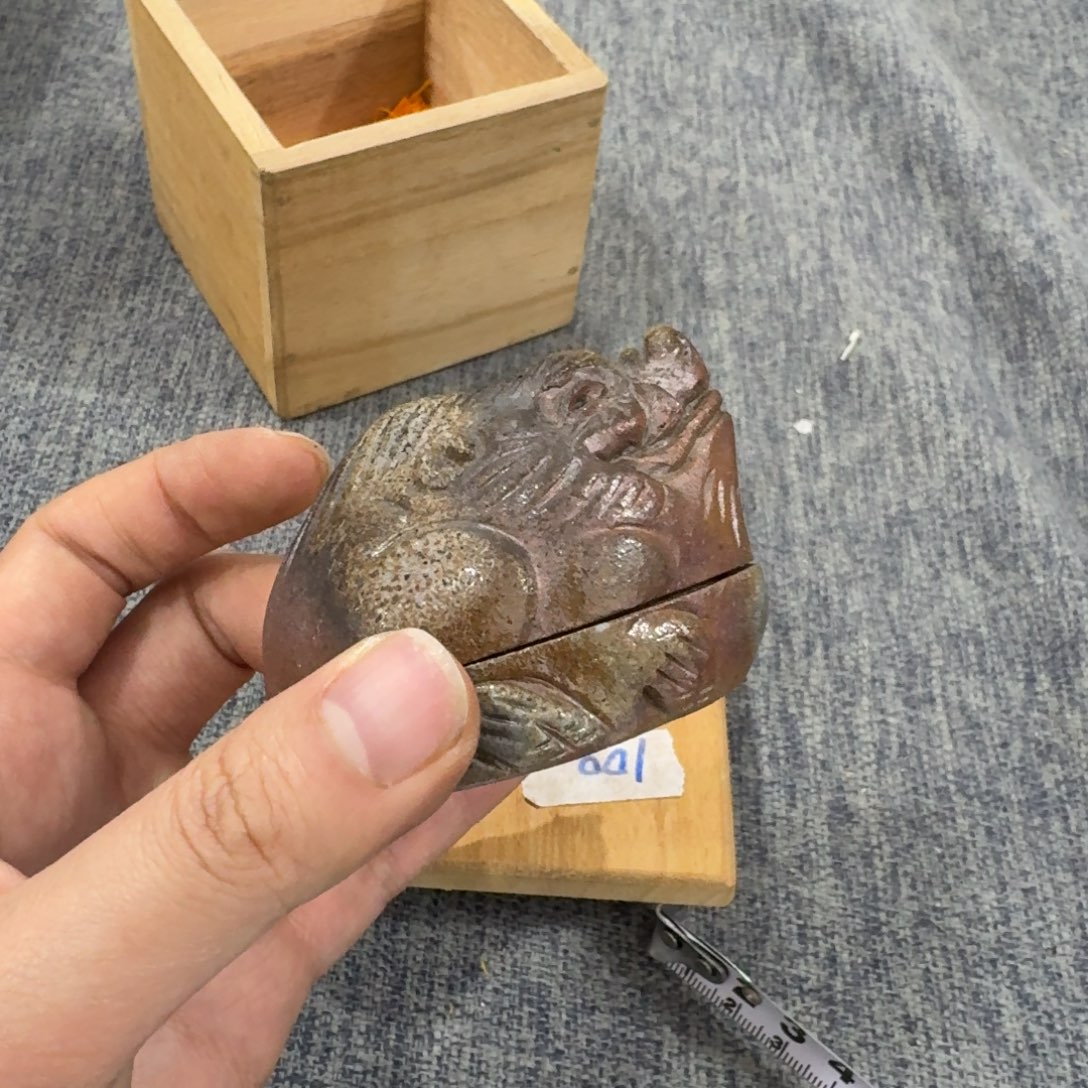 紫砂茶杯非常美丽漂亮的物品