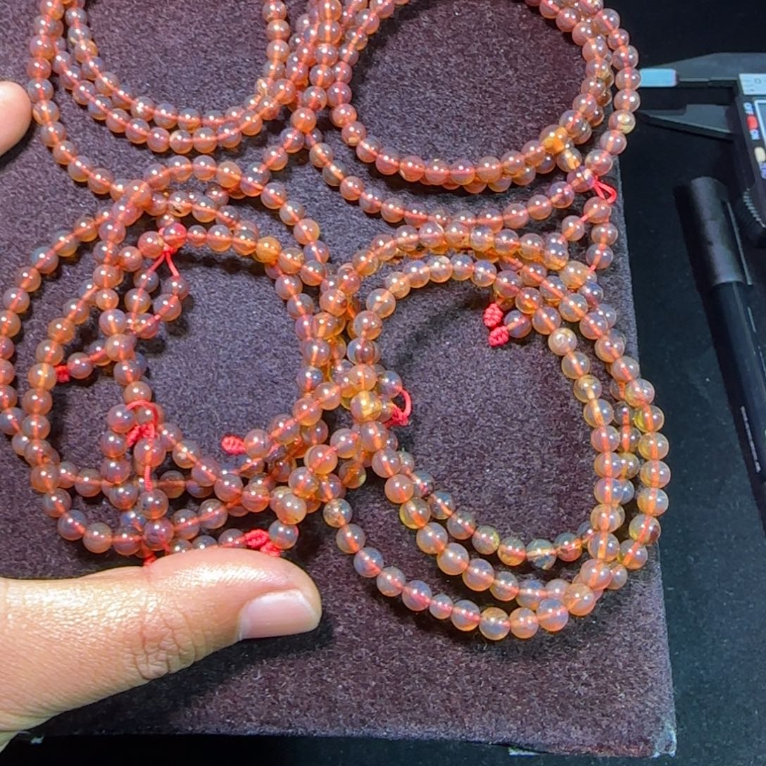 琥珀未镶嵌裸石琥珀