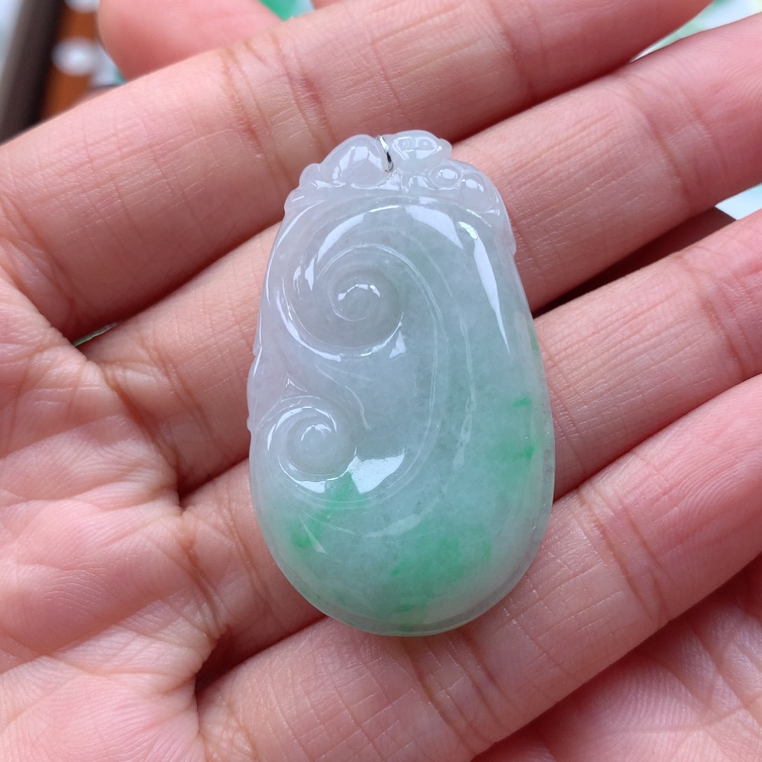 翡翠吊坠(不含链)未镶嵌如意