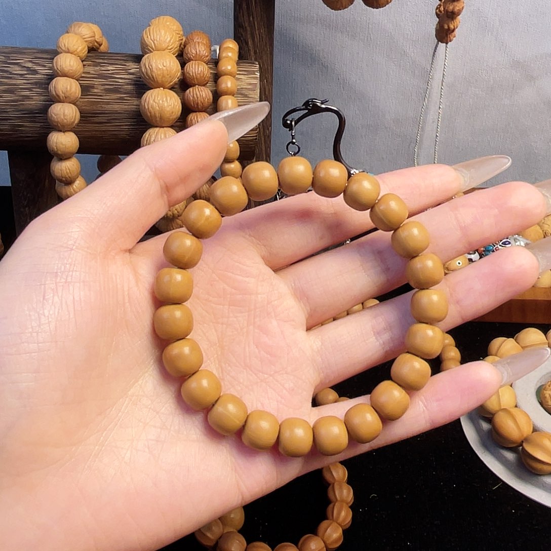 猴头核桃手串半**?老邢