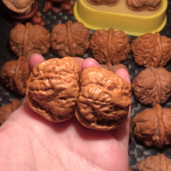 文玩核桃把件40超大腿蛤蟆